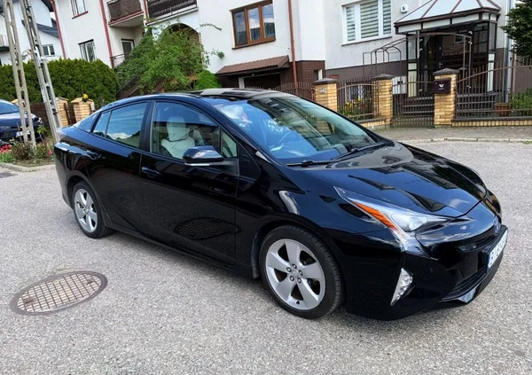 Toyota Prius cena 64900 przebieg: 225000, rok produkcji 2016 z Białystok małe 631
